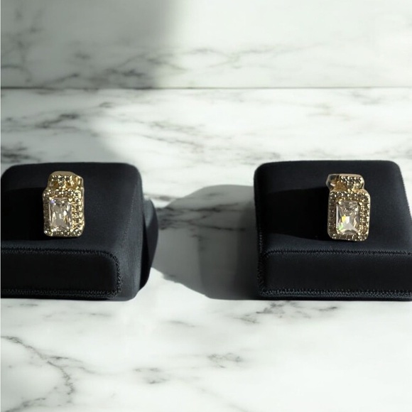 14k GoldElectroplated With Cz Stones Pendant Necklace and Earrings Set - Picture 6 of 7